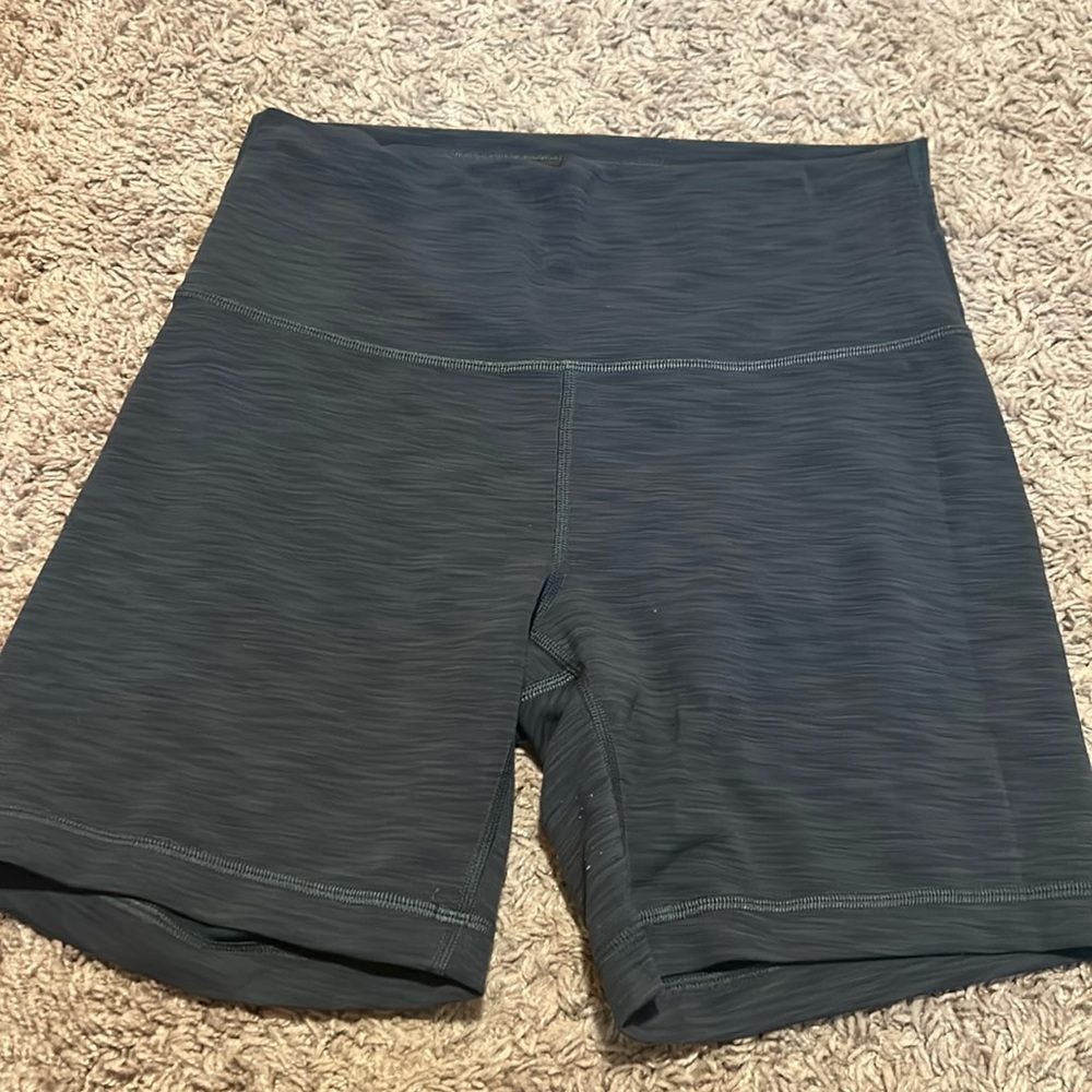Luluelemon biker shorts